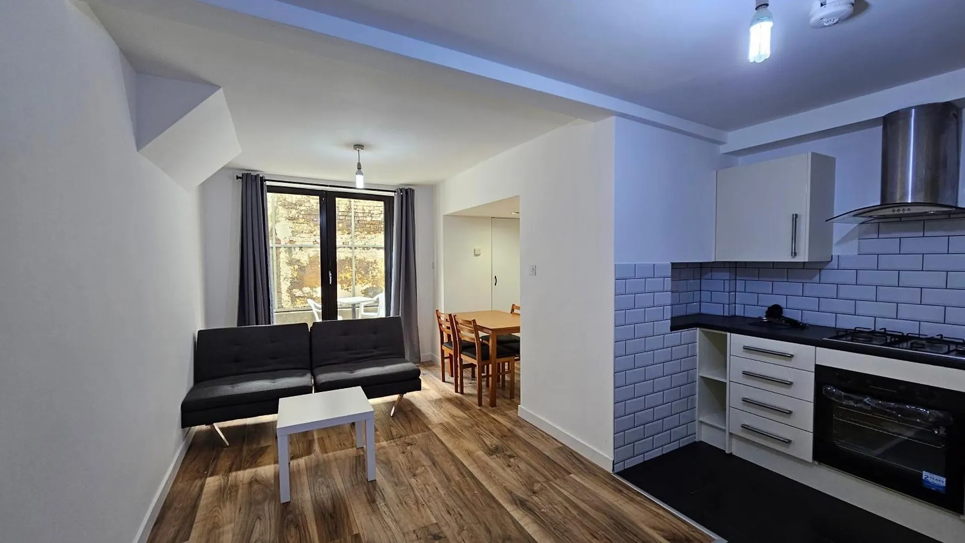 London Aldgate Apartment