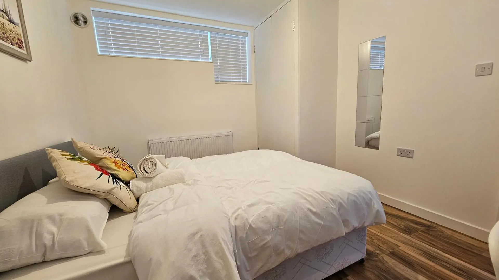 London Aldgate Apartment