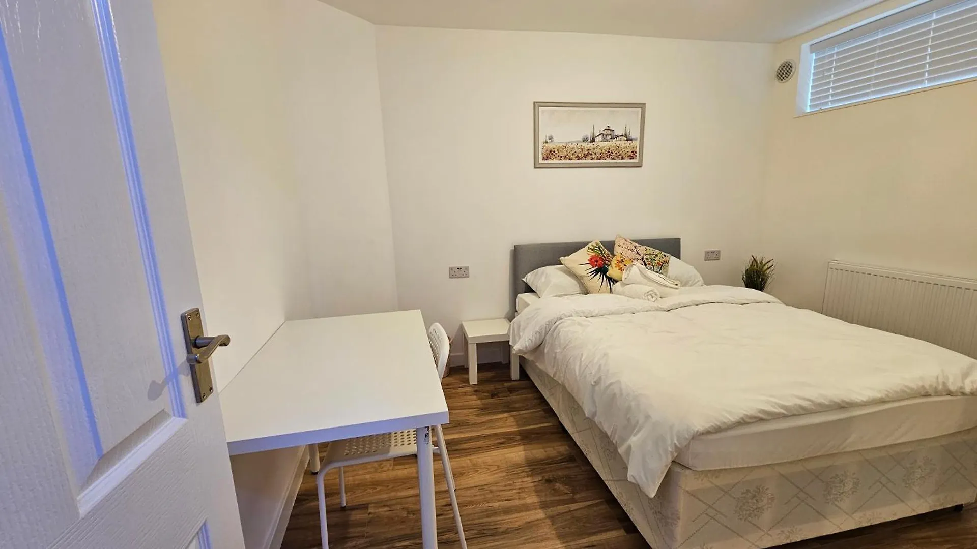 London Aldgate Apartment