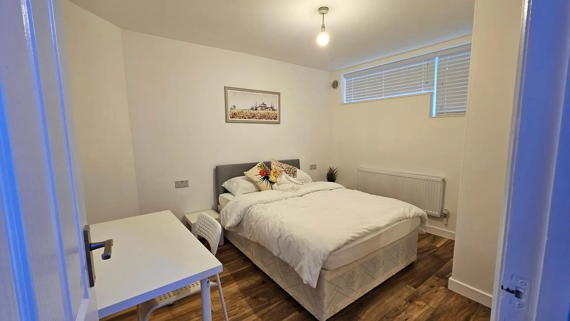 London Aldgate Apartment
